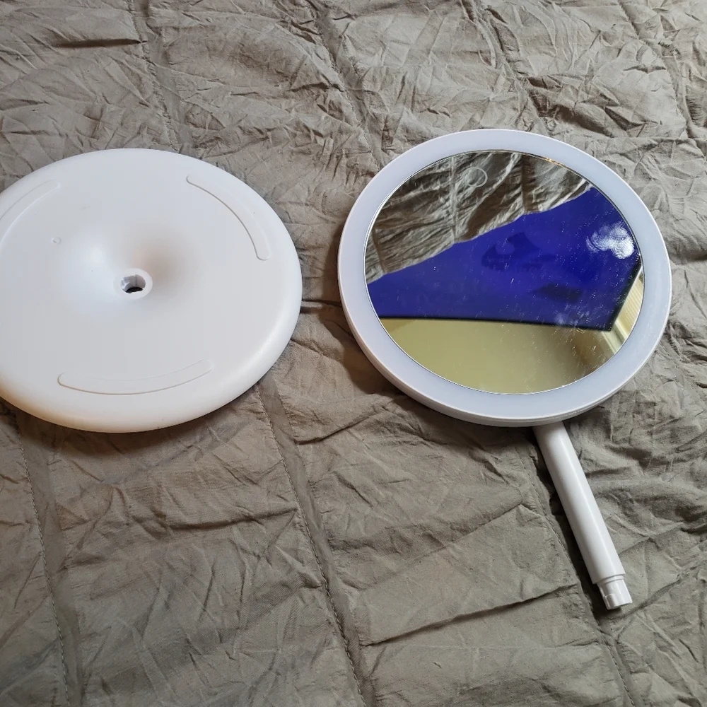 Circular White 120° LED Vanity Mirror Collapsible Untested